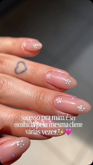 Esmaltação em gel · Lu Martins