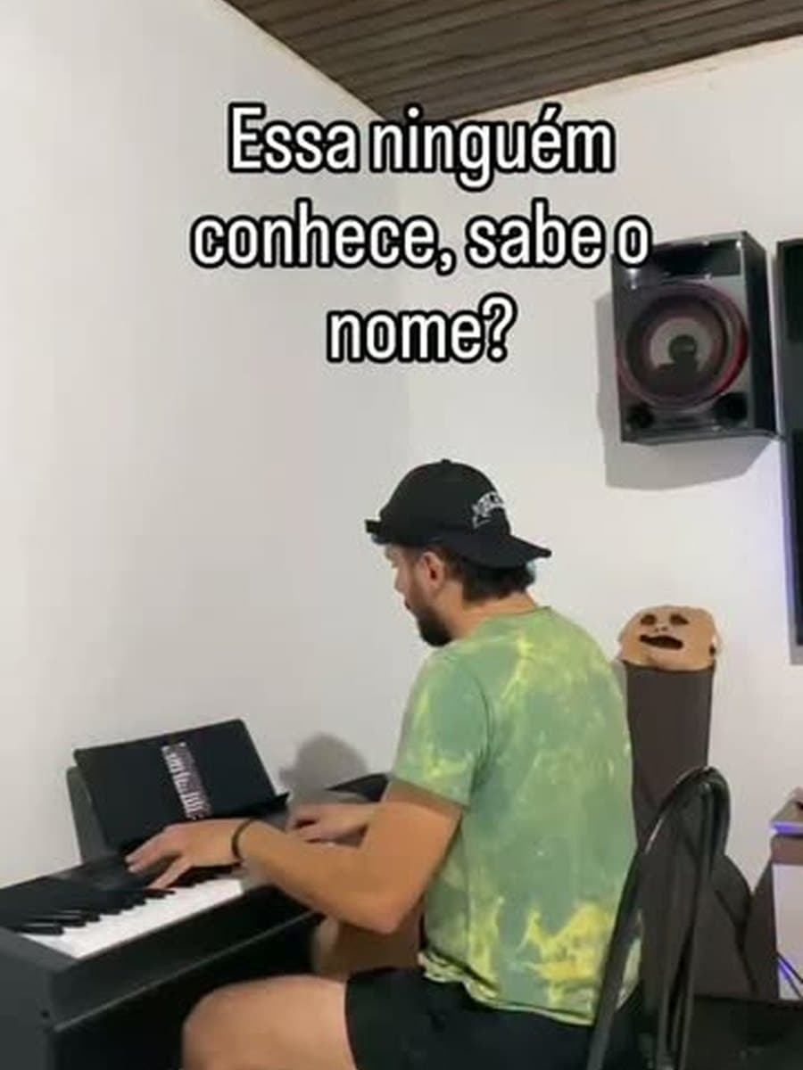 Fernando ao teclado
